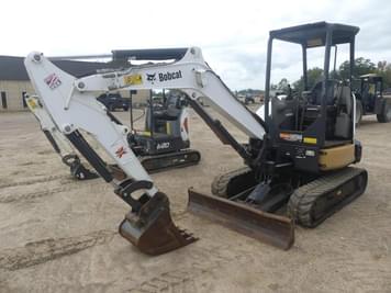 Main image Bobcat E32i